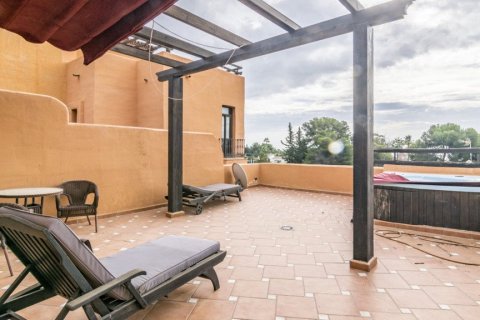 Dvīņu māja pārdošanā El Paraiso, Alicante, Spānijā 3 istabas, 254 m2 Nr. 61611 - attēls 29