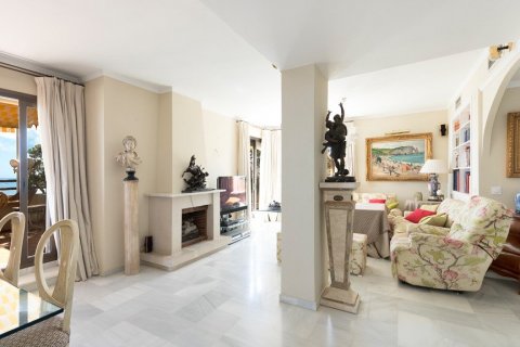Dvīņu māja pārdošanā Torremolinos, Malaga, Spānijā 4 istabas, 225.87 m2 Nr. 60893 - attēls 9
