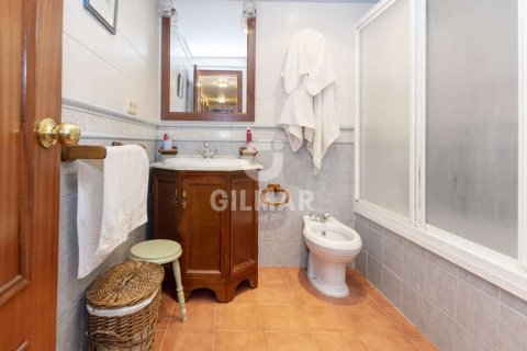 Dzīvoklis pārdošanā Cadiz, Spānijā 4 istabas, 180 m2 Nr. 61072 - attēls 25