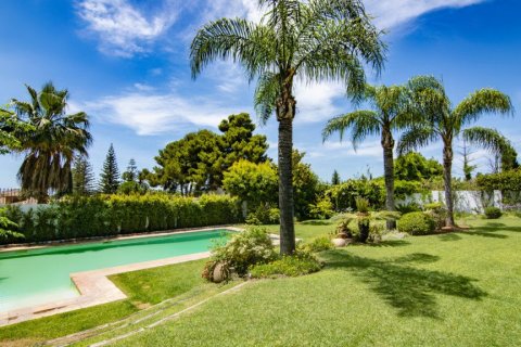Villa pārdošanā San Pedro de Alcantara, Malaga, Spānijā 5 istabas, 491 m2 Nr. 62036 - attēls 2