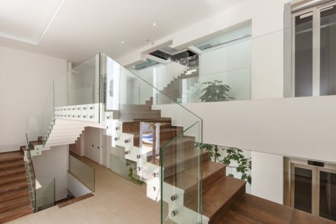 Villa pārdošanā San Roque, Cadiz, Spānijā 8 istabas, 1.6 m2 Nr. 3270 - attēls 17