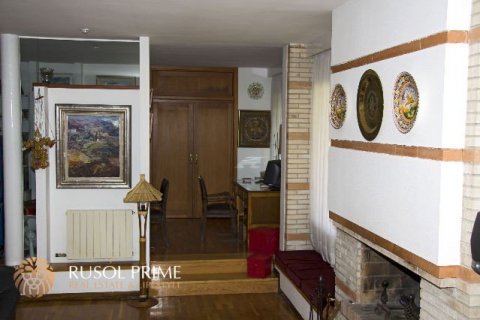 Willa Cabrils, Barcelona, Hiszpania 6 sypialni, 700 mkw. nr 8821 – zdjęcie 10