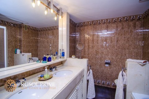 Apartament Barcelona, Hiszpania 5 sypialni, 319 mkw. nr 8693 – zdjęcie 16