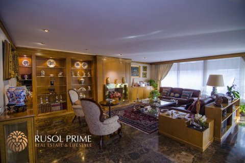Apartament Barcelona, Hiszpania 5 sypialni, 319 mkw. nr 8693 – zdjęcie 2