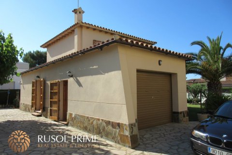 Dom w Coma-Ruga, Tarragona, Hiszpania 4 sypialnie, 220 mkw. nr 11648 – zdjęcie 9