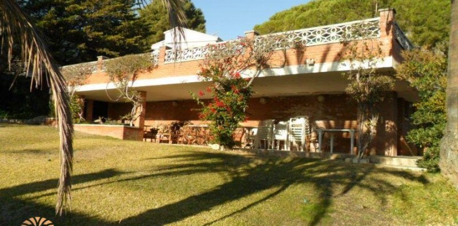 Dom Coma-Ruga, Tarragona, Hiszpania 5 sypialni, 160 mkw. nr 11995