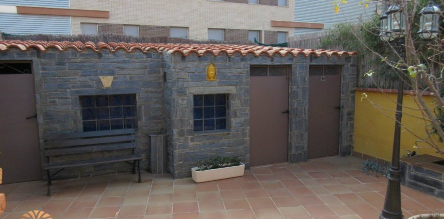 Dom w Roda De Bara, Tarragona, Hiszpania 3 sypialnie, 230 mkw. nr 11635