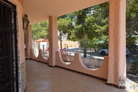 Willa w La Zenia, Alicante, Hiszpania 5 sypialni, 195 mkw. nr 19404 – zdjęcie 3