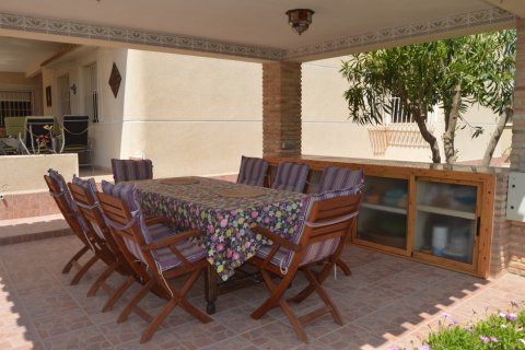 Willa Cabo Roig, Alicante, Hiszpania 5 sypialni, 200 mkw. nr 19221 – zdjęcie 3