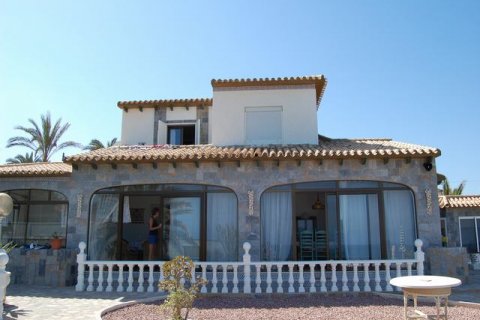Willa Cabo Roig, Alicante, Hiszpania 4 sypialnie, 240 mkw. nr 19233 – zdjęcie 1