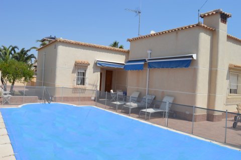 Willa Cabo Roig, Alicante, Hiszpania 5 sypialni, 200 mkw. nr 19221 – zdjęcie 2