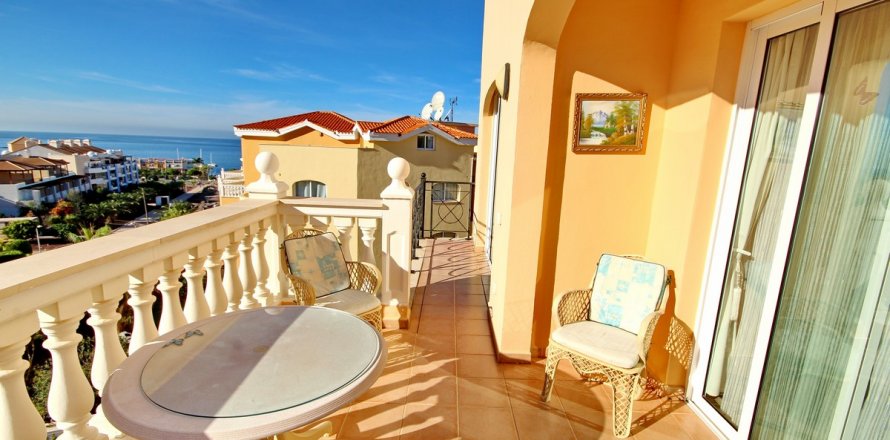 Penthouse w Los Cristianos, Tenerife, Hiszpania 3 sypialnie, 159 mkw. nr 24536