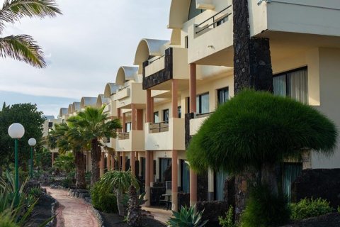 Investors are investing 1.2 billion euros in hotel development
