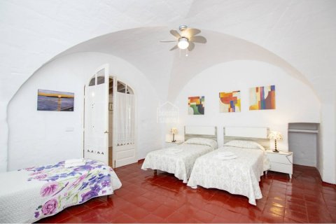 Dom w Es Castell, Menorca, Hiszpania 5 sypialni, 340 mkw. nr 23716 – zdjęcie 8