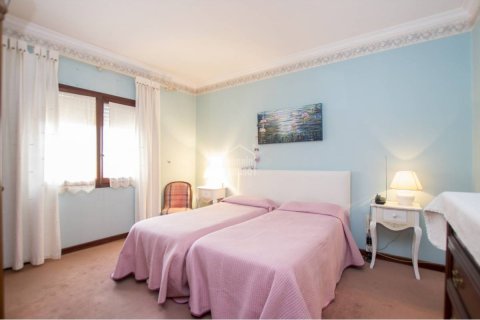 Apartament w Mahon, Menorca, Hiszpania 4 sypialnie, 152 mkw. nr 24109 – zdjęcie 13