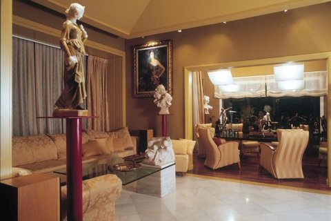 Zamek Barcelona, Hiszpania 5 sypialni, 600 mkw. nr 41403 – zdjęcie 7