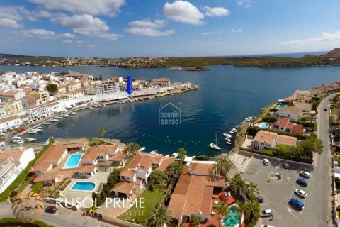 Lokal usługowy w Es Castell, Menorca, Hiszpania 120 mkw. nr 47126 – zdjęcie 1