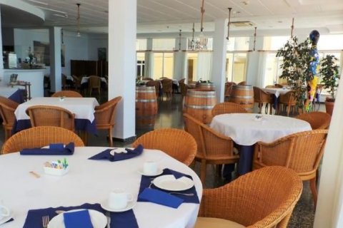 Hotel w Altea, Alicante, Hiszpania 24 sypialnie, 1632 mkw. nr 46685 – zdjęcie 9