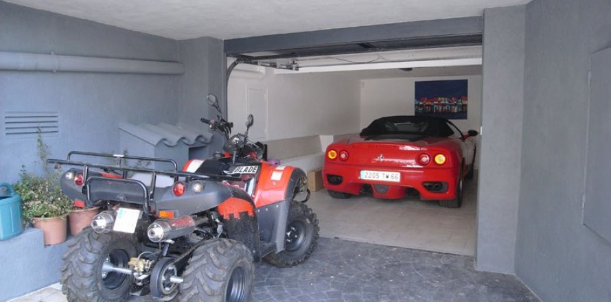 Willa Roses, Girona, Hiszpania 4 sypialnie, 450 mkw. nr 41442