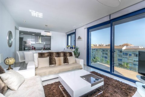 Apartament w Punta Prima, Alicante, Hiszpania 3 sypialnie, 156 mkw. nr 43723 – zdjęcie 7