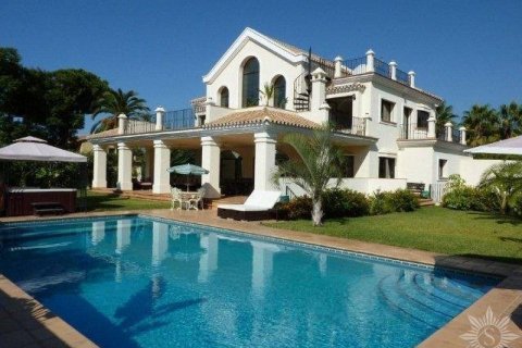 Willa w Marbella, Malaga, Hiszpania 6 sypialni, 680 mkw. nr 41453 – zdjęcie 9