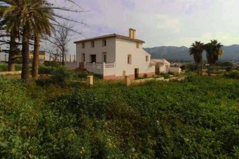 Działka w Benidorm, Alicante, Hiszpania 7 sypialni, 711 mkw. nr 44064 – zdjęcie 1