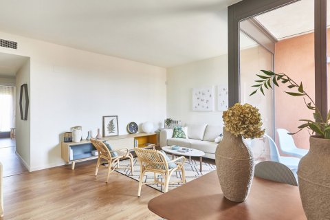 Placa Primavera Sant Andreu, Barcelona, Hiszpania nr 48154 – zdjęcie 10