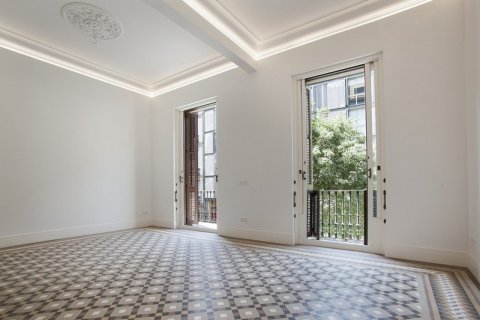 Apartament w Eixample, Barcelona, Hiszpania 3 sypialnie, 179 mkw. nr 50308 – zdjęcie 14