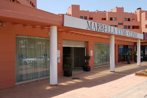 Lokal usługowy w Estepona, Malaga, Hiszpania 2 sypialnie, 495 mkw. nr 53443 – zdjęcie 1