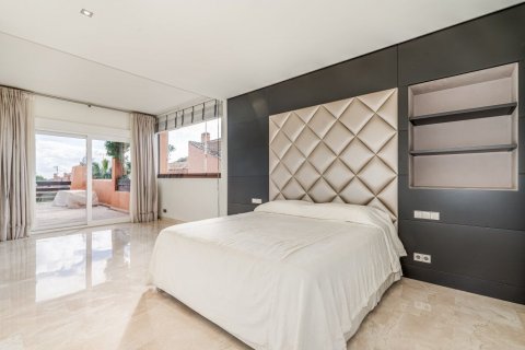 Apartament w Marbella Golden Mile, Malaga, Hiszpania 6 sypialni, 505 mkw. nr 53447 – zdjęcie 7