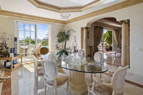 Willa El Paraiso, Malaga, Hiszpania 5 sypialni, 779 mkw. nr 53534 – zdjęcie 9