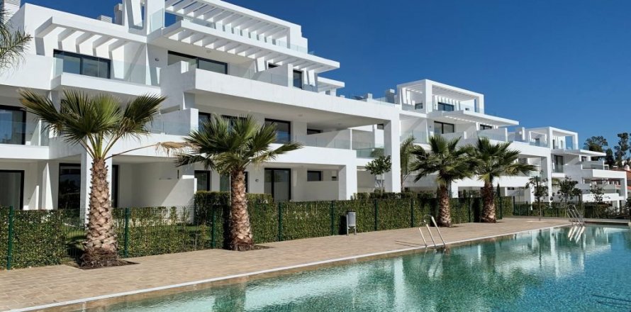 Penthouse w El Paraiso, Malaga, Hiszpania 3 sypialnie, 305 mkw. nr 53435