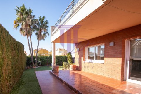 Dom w Vilafortuny, Tarragona, Hiszpania 3 sypialnie, 240 mkw. nr 53641 – zdjęcie 6