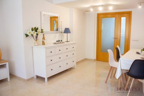 Apartament w Salou, Tarragona, Hiszpania 2 sypialnie, 137 mkw. nr 53646 – zdjęcie 10