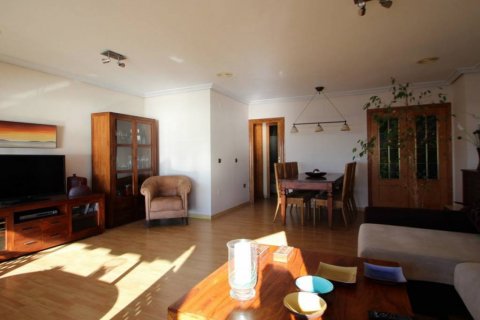 Apartament w Torrevieja, Alicante, Hiszpania 3 sypialnie, 130 mkw. nr 58338 – zdjęcie 6