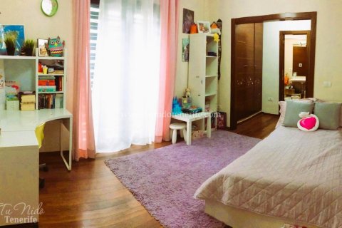 Bungalow San Eugenio, Tenerife, Hiszpania 4 sypialnie, 195 mkw. nr 59866 – zdjęcie 10