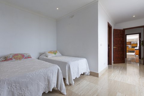 Willa w Estepona, Malaga, Hiszpania 6 sypialni, 594.55 mkw. nr 3615 – zdjęcie 16