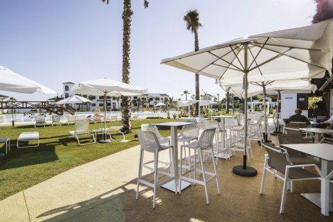 Apartament Estepona, Malaga, Hiszpania 4 sypialnie, 145.64 mkw. nr 60861 – zdjęcie 10