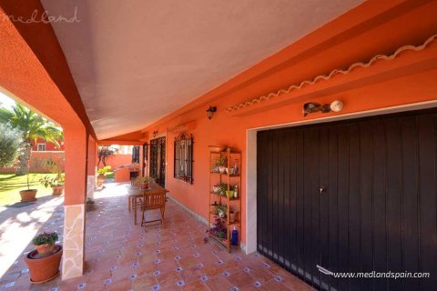 Продажа виллы в Торревьеха, Аликанте, Испания 6 спален, 558м2 №9383 - фото 3