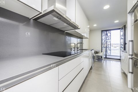 Продажа квартиры в Барселона, Испания 4 комнаты, 139м2 №15852 - фото 11