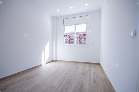 Продажа квартиры в Барселона, Испания 82м2 №15907 - фото 3