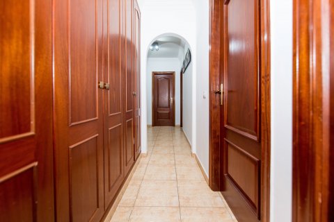 Продажа квартиры в Фаньябе, Тенерифе, Испания 2 спальни, 76м2 №18342 - фото 24