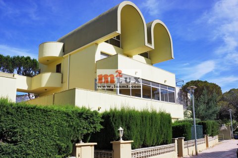 Продажа пентхауса в Пладжа-де-Аро, Герона, Испания 3 спальни, 144м2 №16859 - фото 1