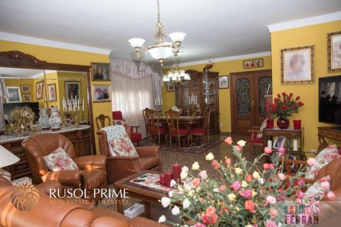 Продажа дома в Эль-Вендрель, Таррагона, Испания 4 спальни, 360м2 №11588 - фото 14