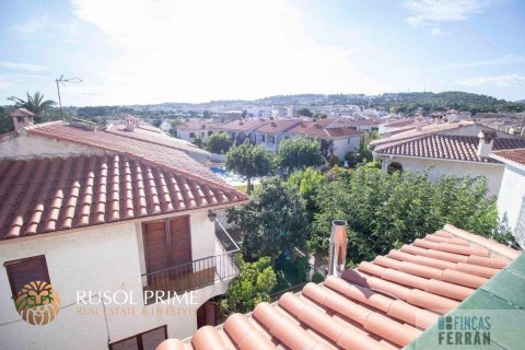 Продажа дома в Кома-Руга, Таррагона, Испания 3 спальни, 140м2 №11964 - фото 17