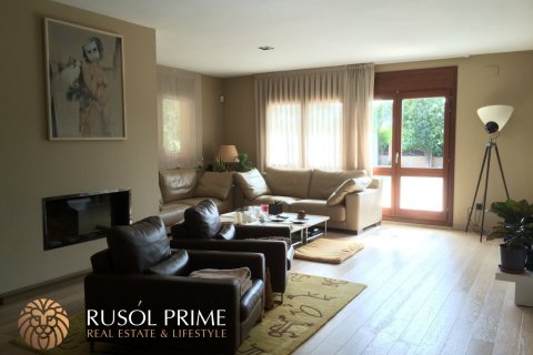 Продажа дома в Кома-Руга, Таррагона, Испания 5 спален, 323м2 №11645 - фото 4
