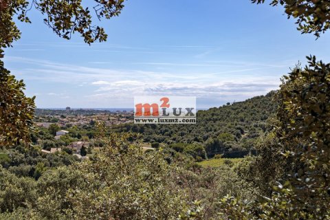 Продажа земельного участка в Калонже, Герона, Испания 2080м2 №16753 - фото 1
