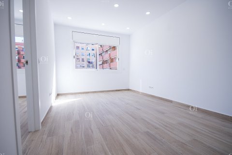 Продажа квартиры в Барселона, Испания 82м2 №15907 - фото 2