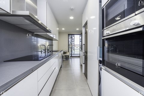 Продажа квартиры в Барселона, Испания 4 комнаты, 139м2 №15852 - фото 10