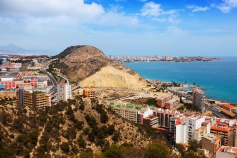 Восстановление испанского сектора недвижимости консолидируется четвертый месяц подряд